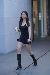 【精选街拍】Vol.2940 黑色系更显白 [119P+1V-1.52GB]