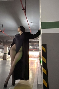 【微密圈】No.066_#俏妞qiaoniuTT_车库美人_42P+1V