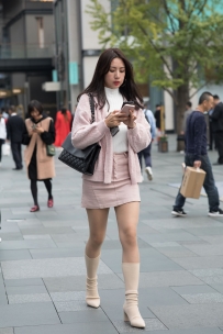 【精选街拍】Vol.2369 想念你的笑 [50P+1V-772MB]