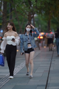 【精选街拍】Vol.2952 牛仔休闲运动装 [72P-1.18GB]