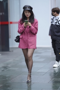【精选街拍】Vol.3626 粉色西装消失装 [97P-1.31GB]