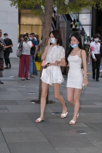 【精选街拍】Vol.3115 白色系姐妹 [58P+1V-2.42GB]